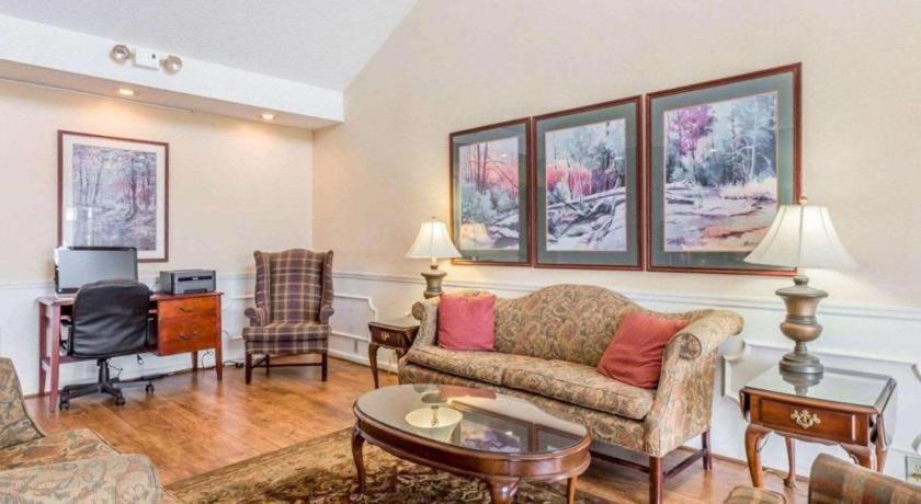 Rodeway Inn Sylacauga Hwy 280 المظهر الخارجي الصورة